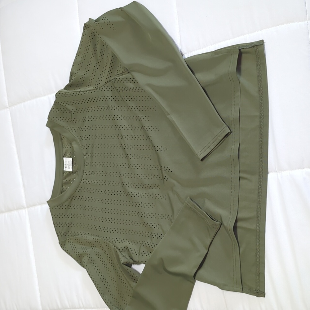 Cropped Long Sleeve Shirt